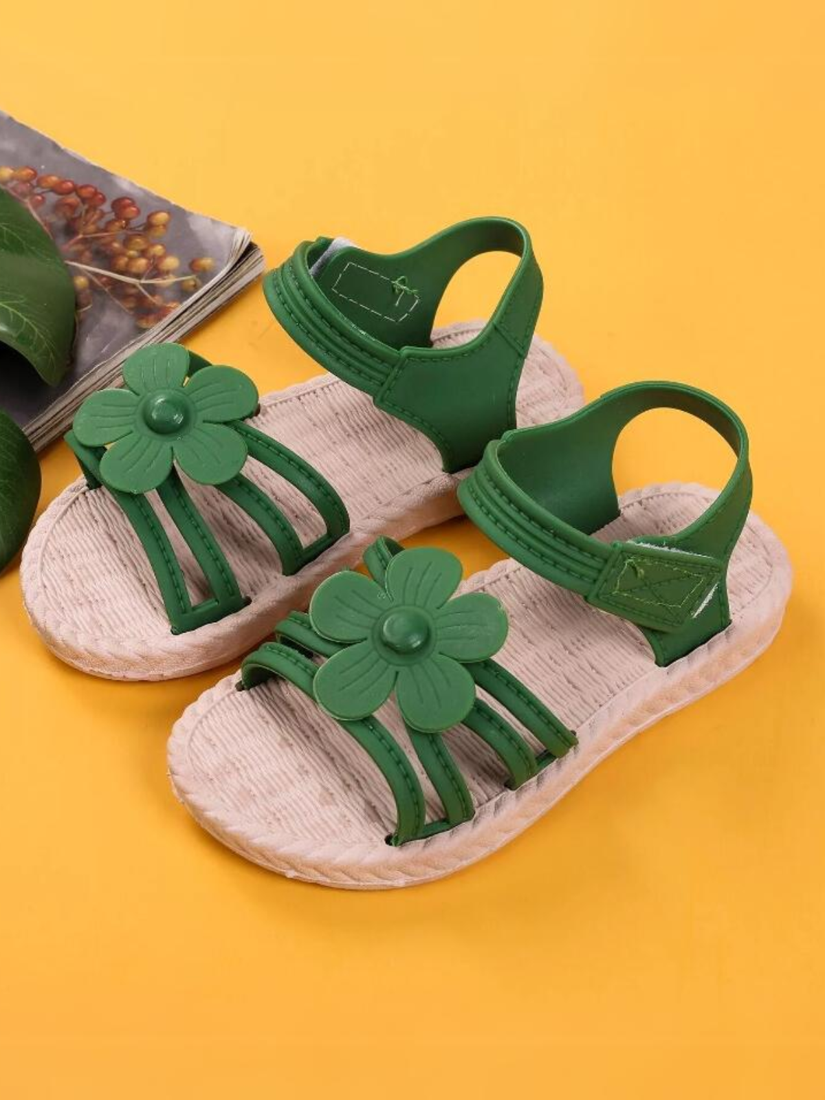 Charming Girls' Summer Sandals with Flower Accents
