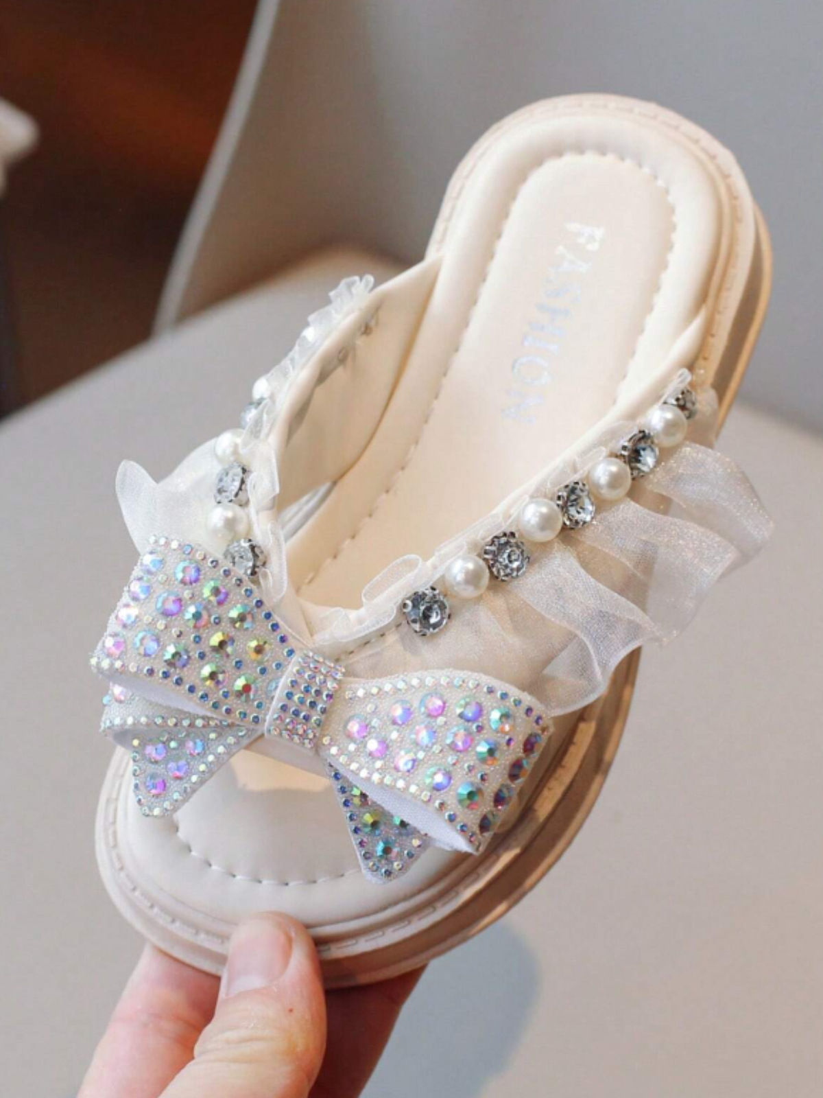 Sparkling Girls' Bow-Knot Sandals with Rhinestone Accents