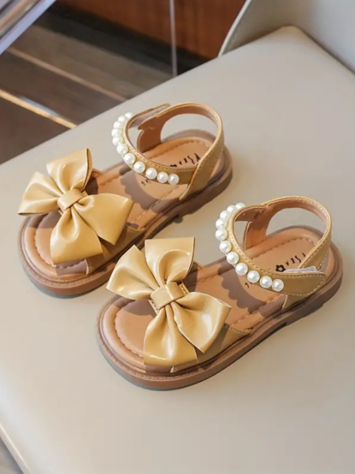 Miss Elegance Pearl Bow Sandals
