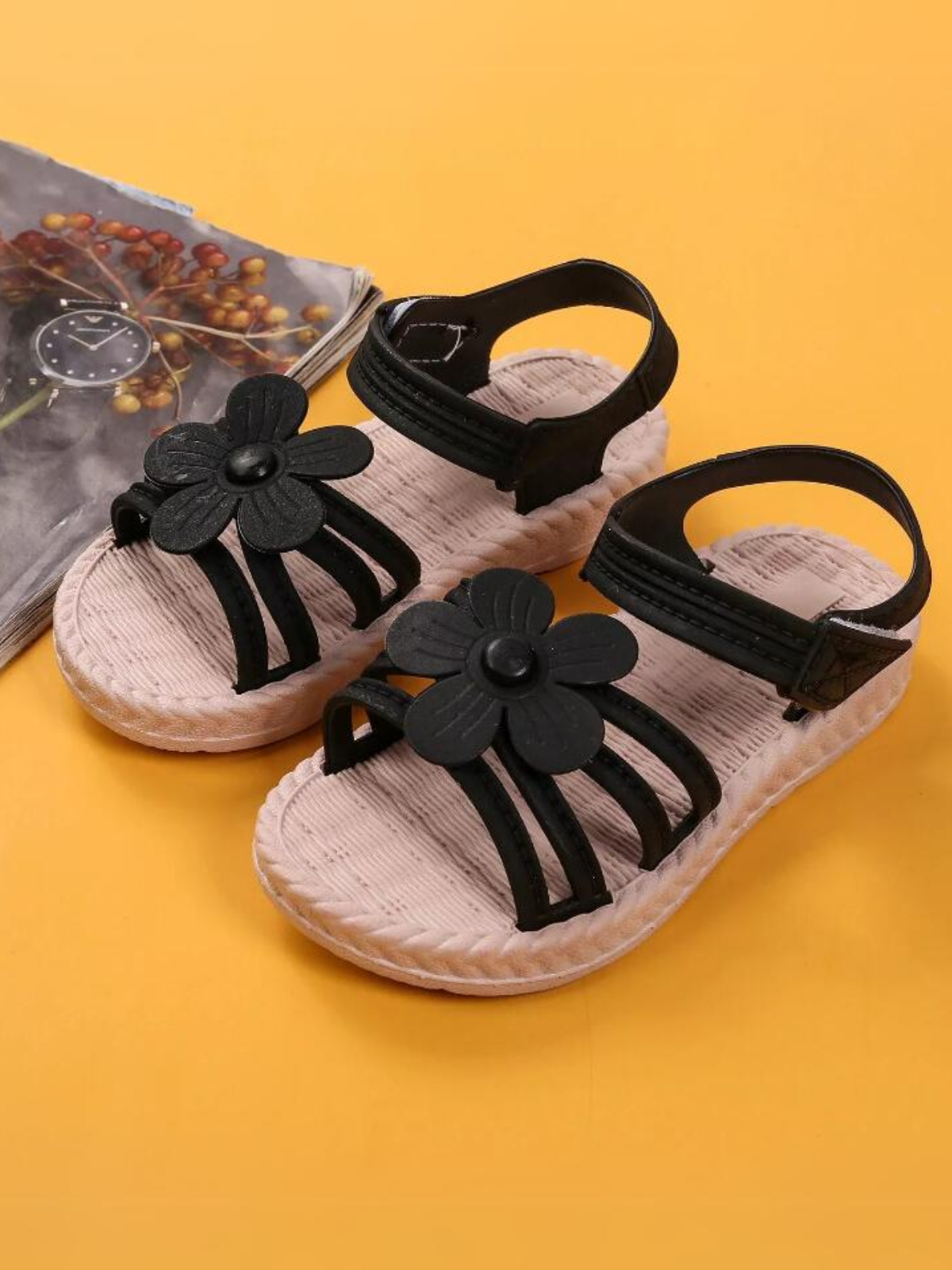 Charming Girls' Summer Sandals with Flower Accents