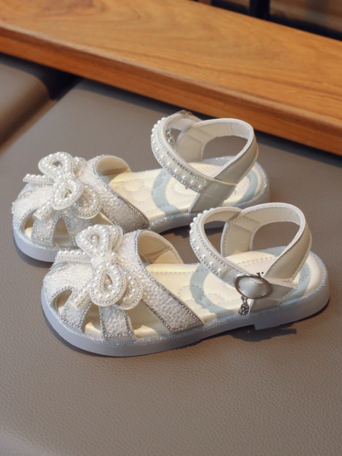 Little Dreamer's Pearl Bow Sandals