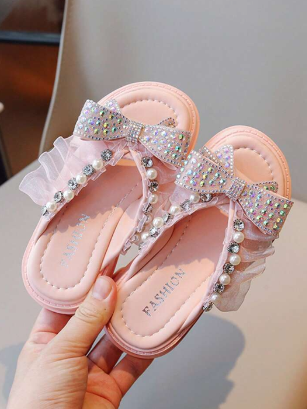 Sparkling Girls' Bow-Knot Sandals with Rhinestone Accents