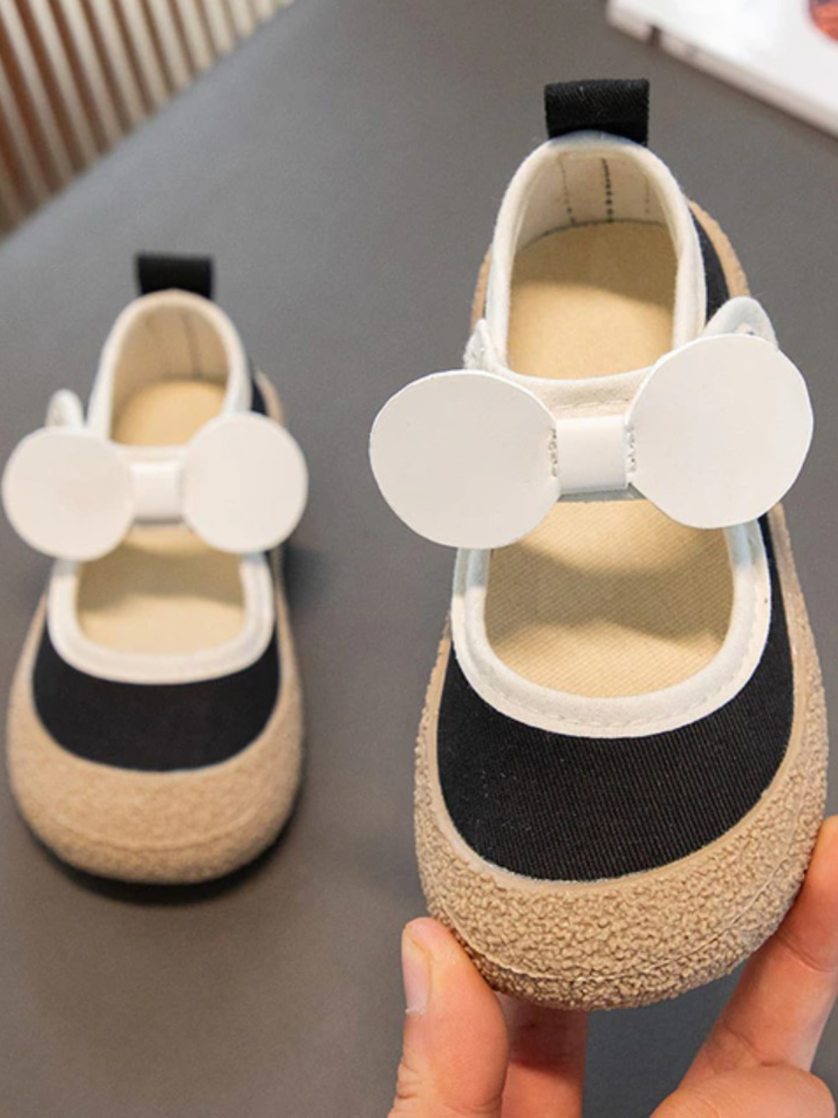 Runway Cutie Two-Tone Bow Shoes