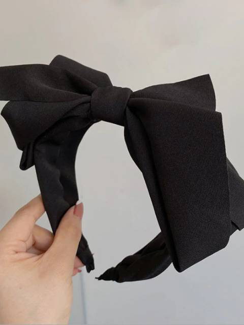 Girls Need Oversized Bow Headband