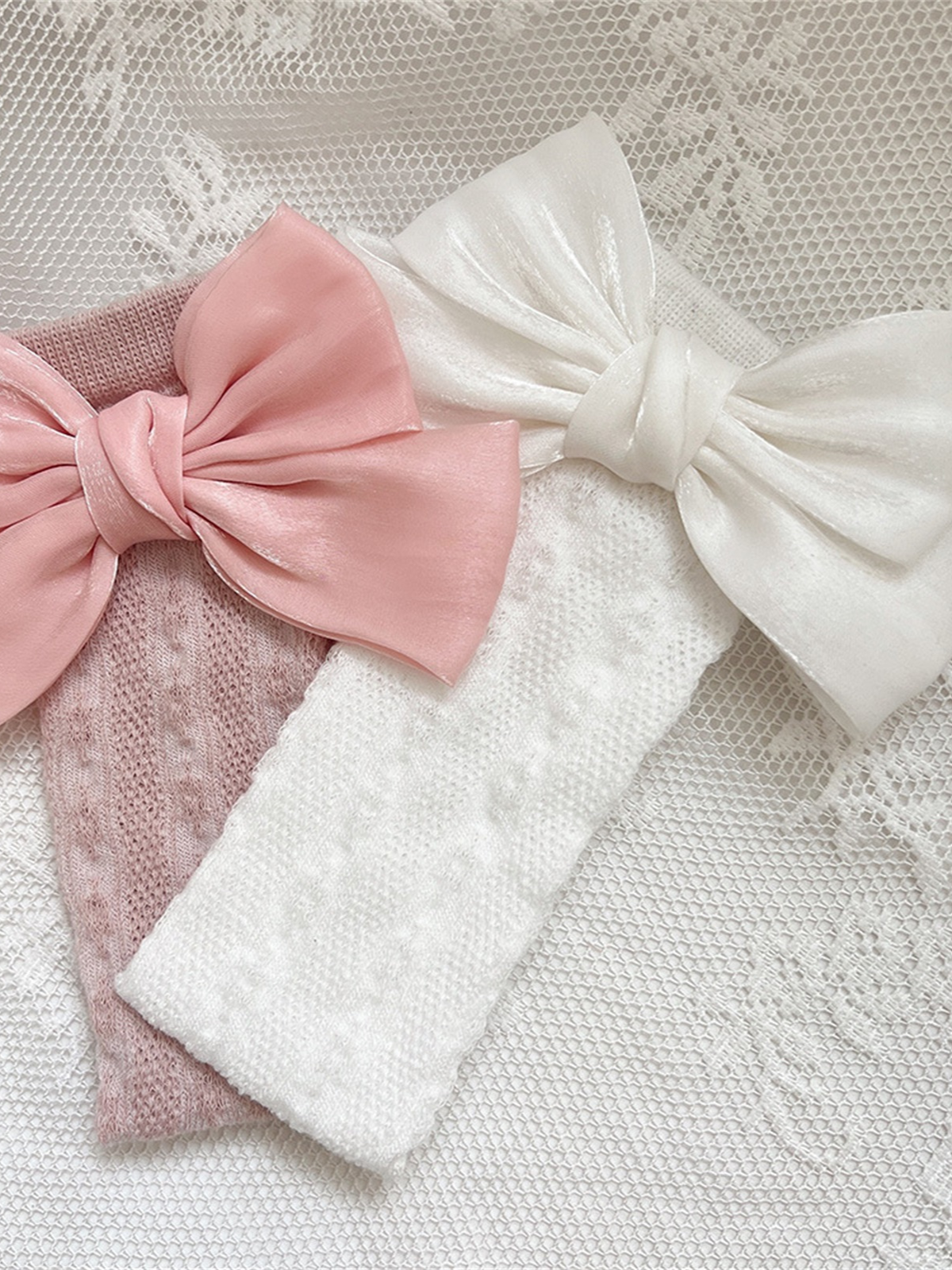 Precious Days Bow Knee-High Socks