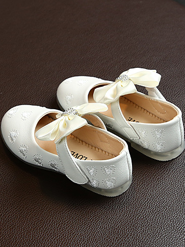 Girls A Touch of Magic Mouse Printed Bow Flats