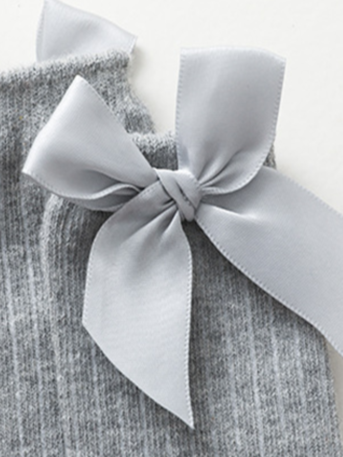 Satin Bow Scallop Socks